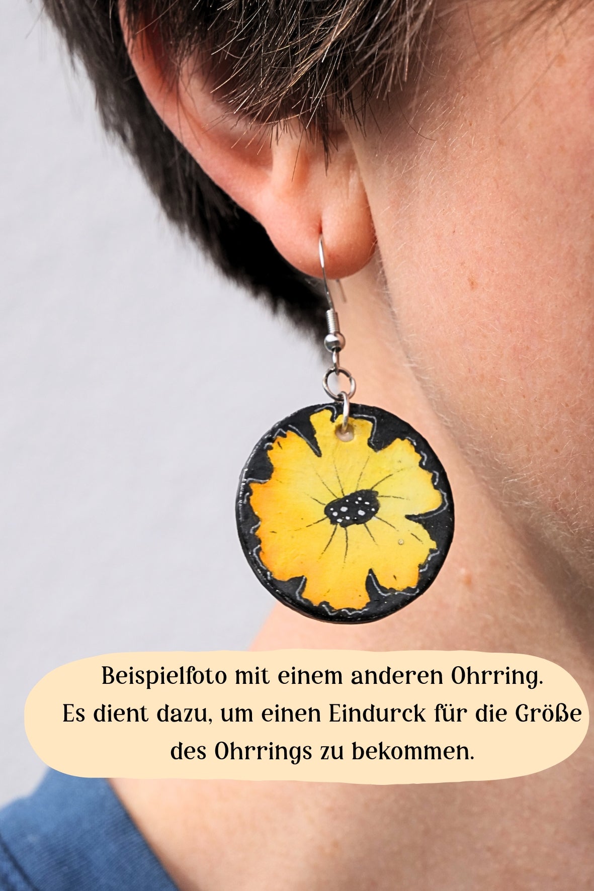 Wunderschöne mit Aquarell handbemalte Blüten-Ohrringe. Superleicht, groß, aus Silber und Holz, Unikat. Blau